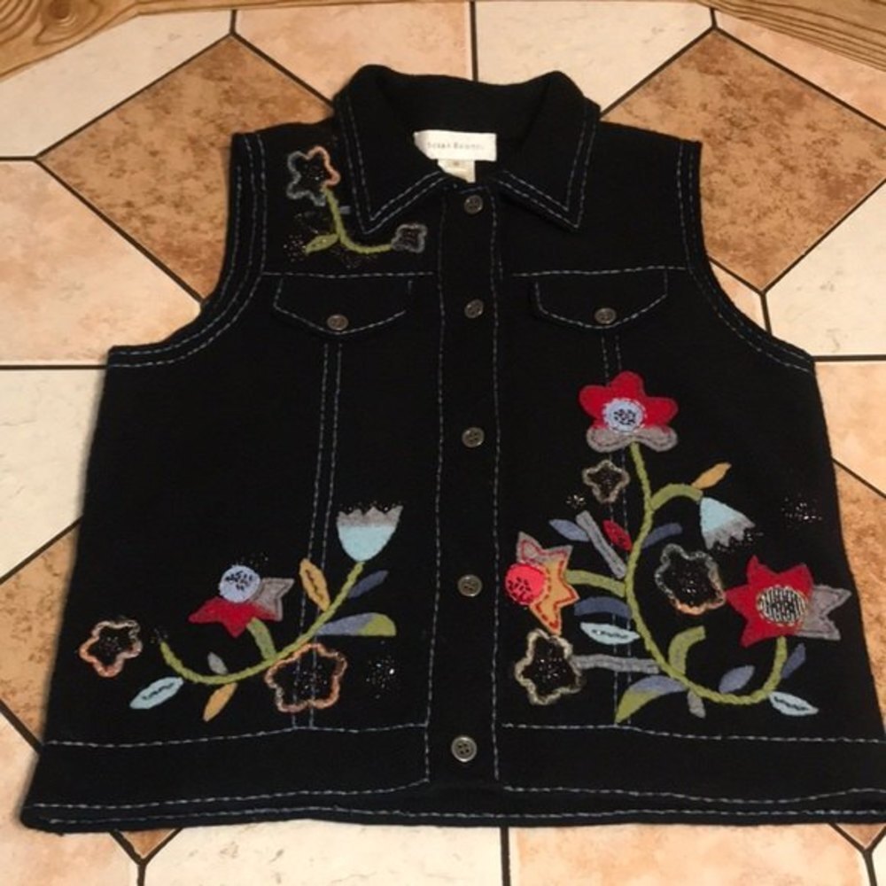 Susan Bristol vintage hand embroidered floral wool vest size medium